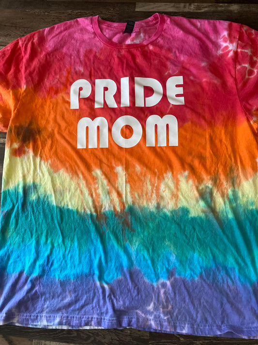 Pride Mom tee