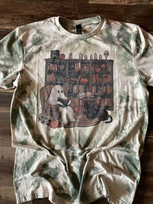 Cozy reading ghost tee