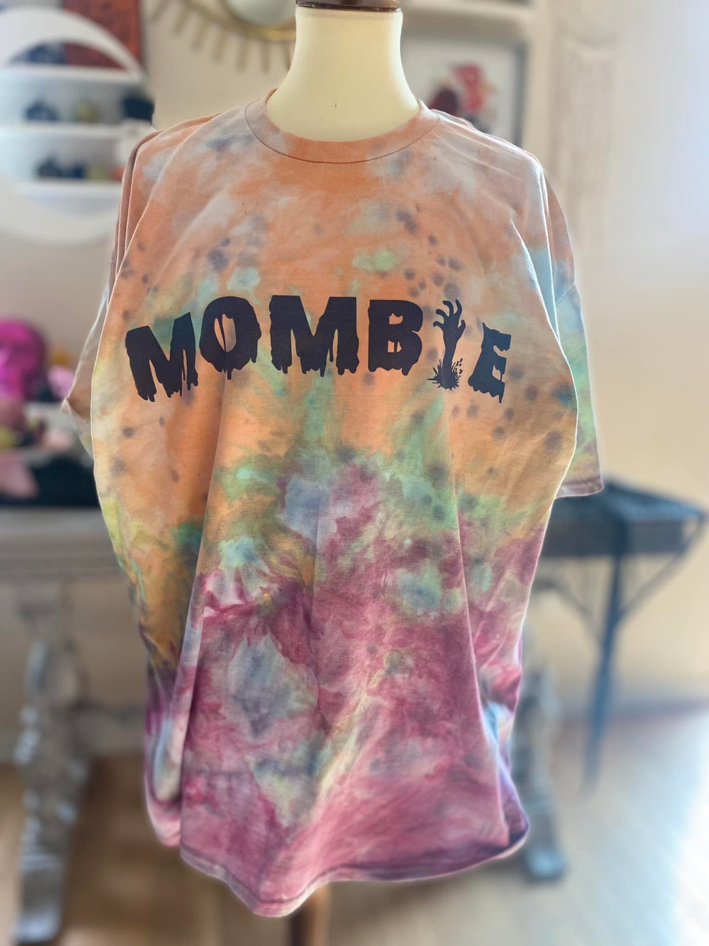 Mombie tee