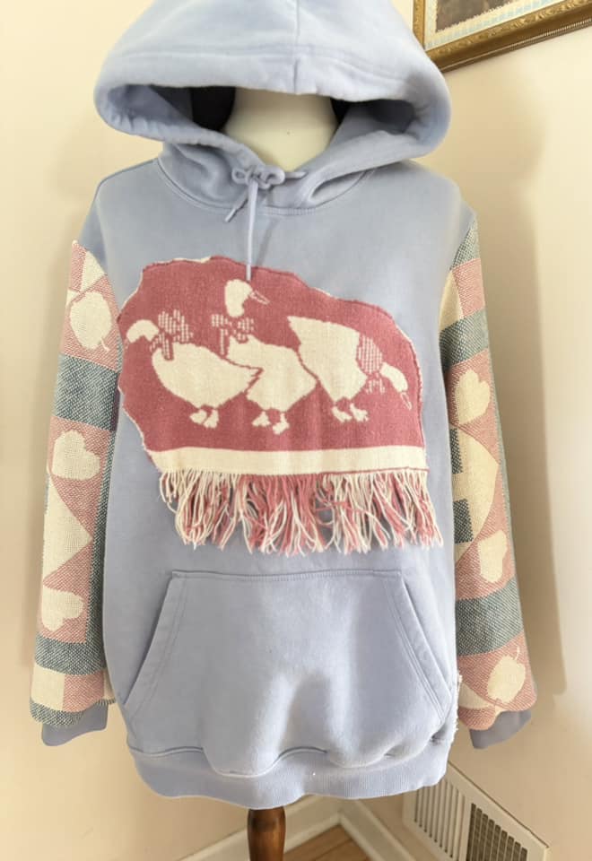 Large country goose hoodie