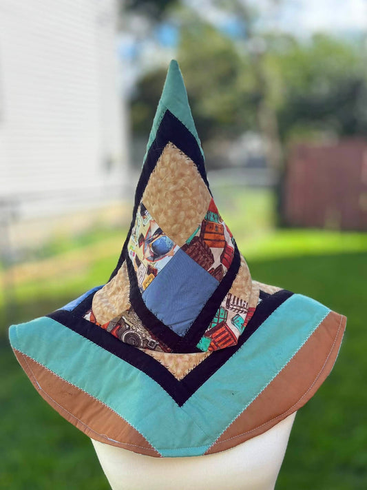 Travel witch hat
