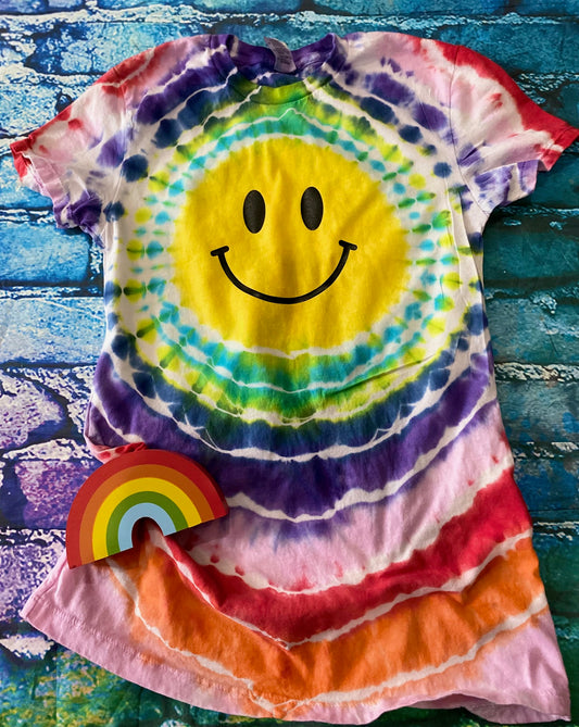 Smiley face tie dye tee