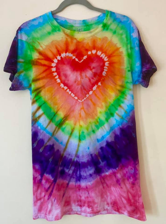 Rainbow Heart tee