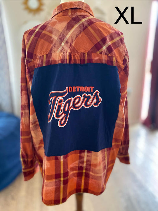 Xl Tigers flannel