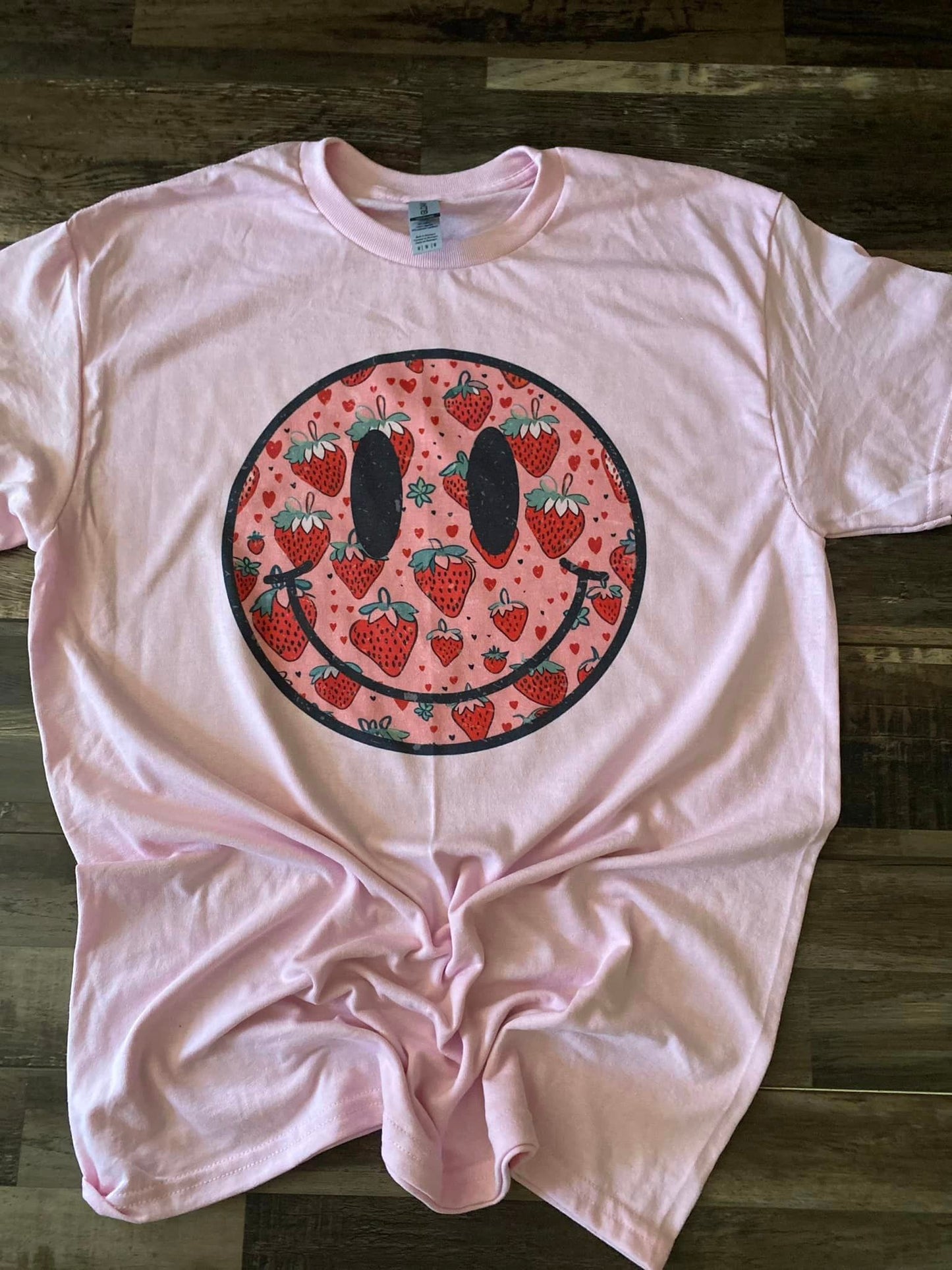 Strawberry smiley tee