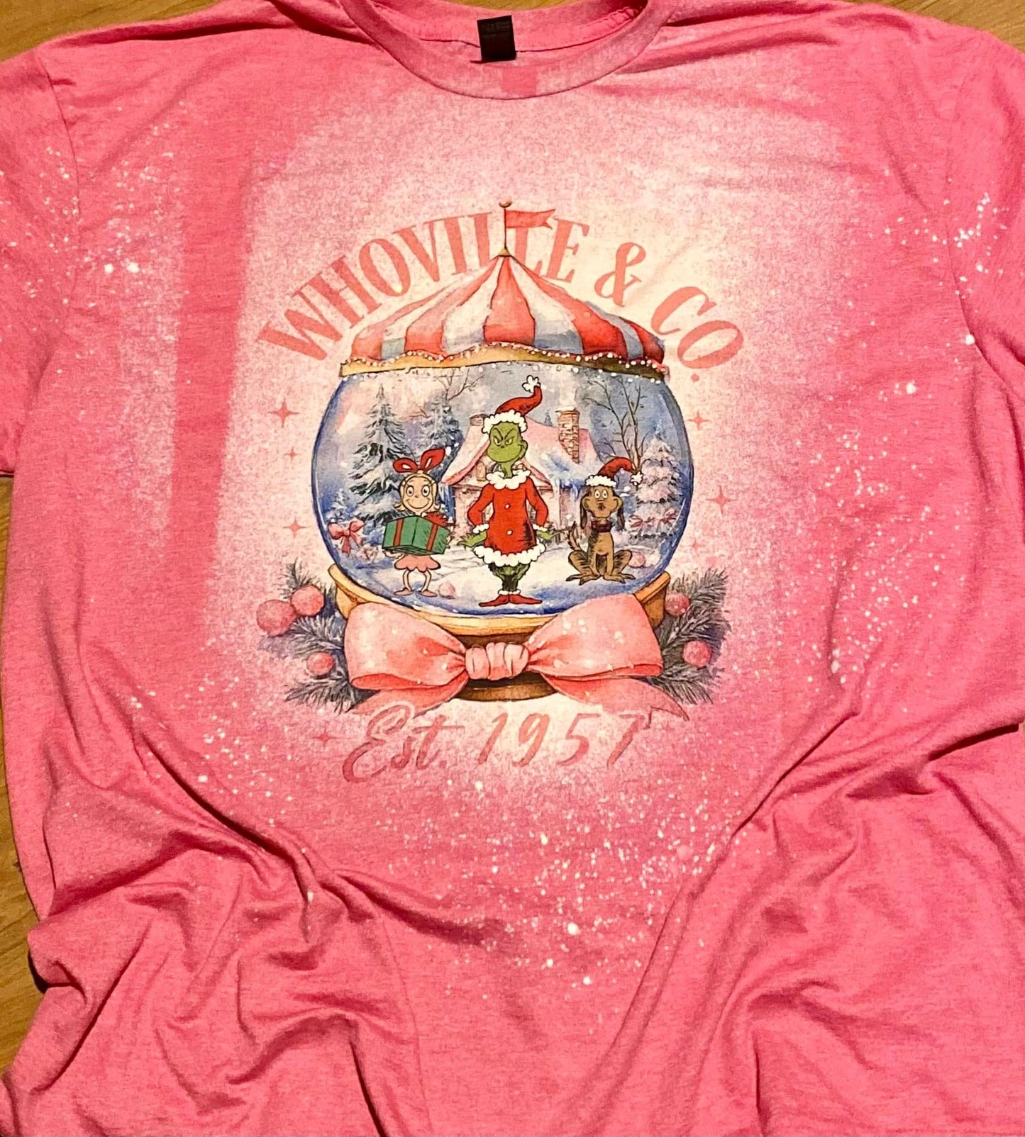 whoville snowglobe tee