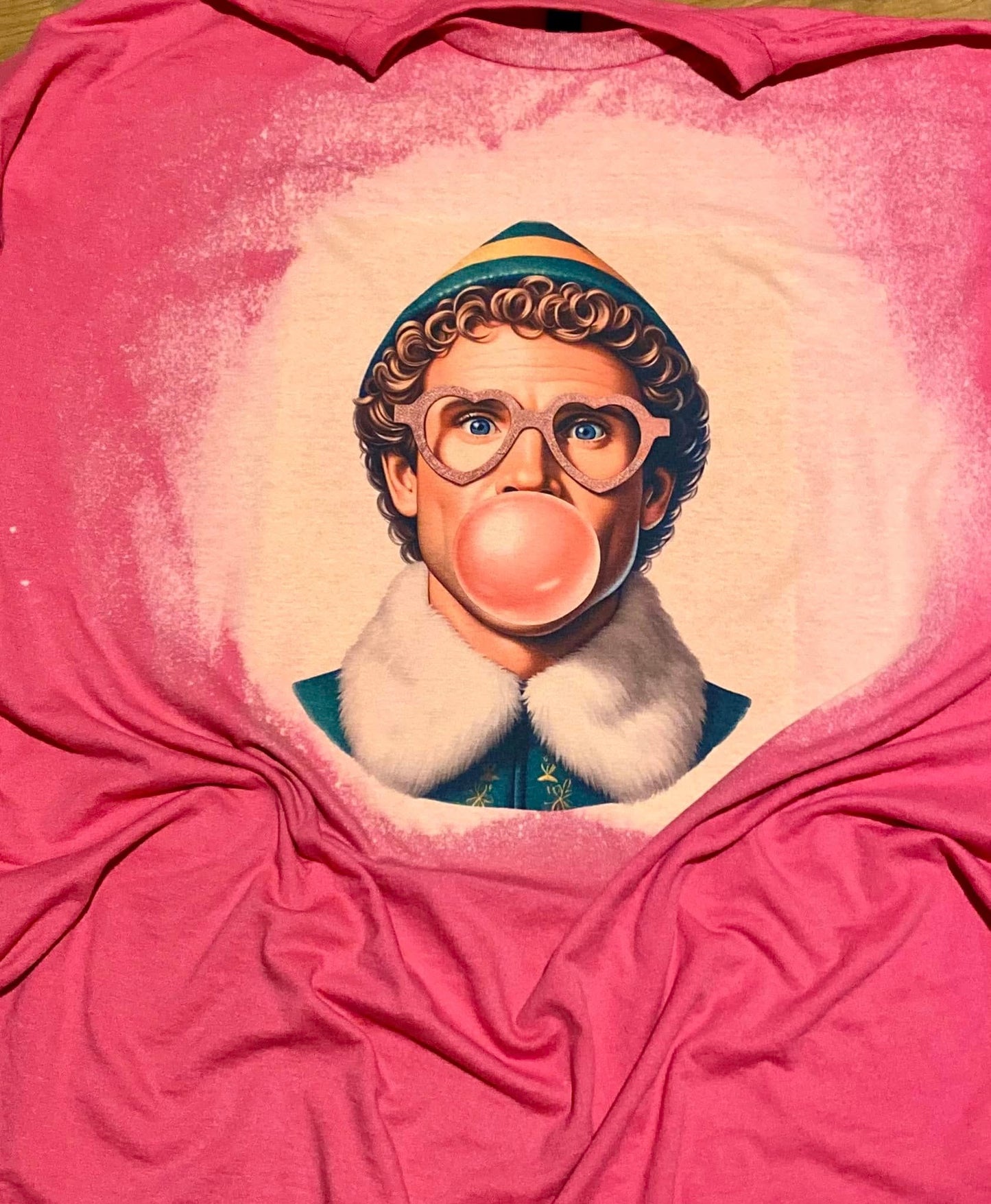 Bubblegum elf tee