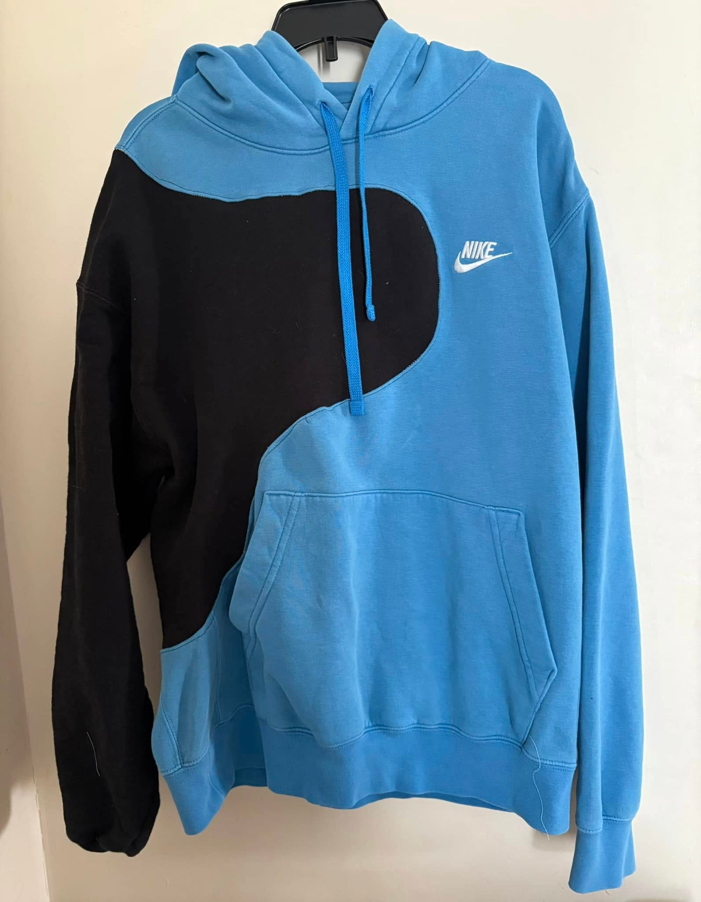 Nike small hoodie