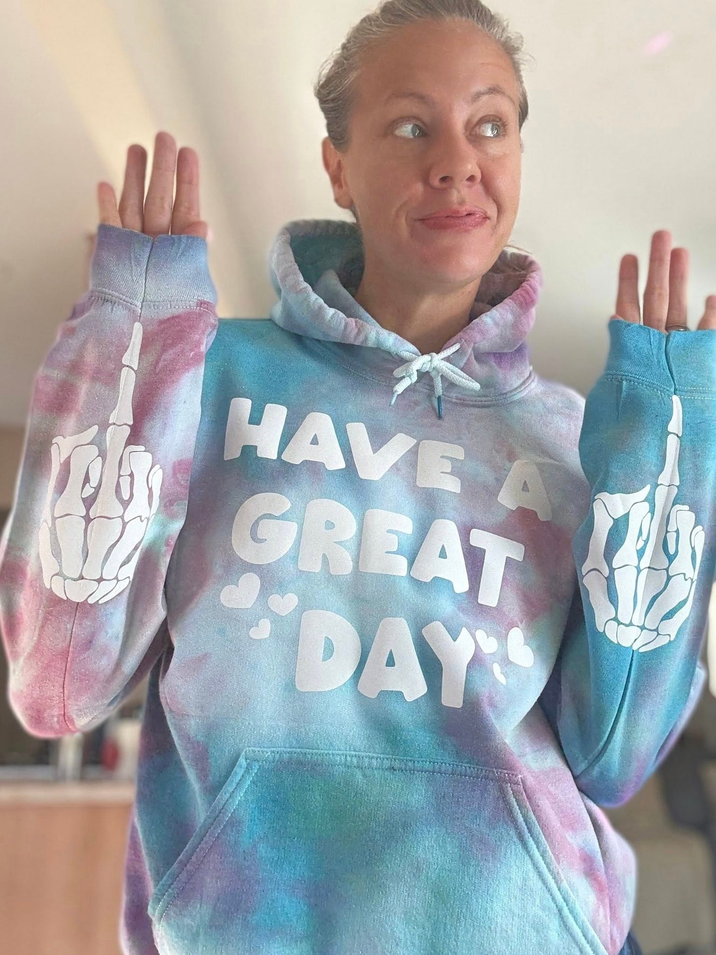 Have a great day hoodie med