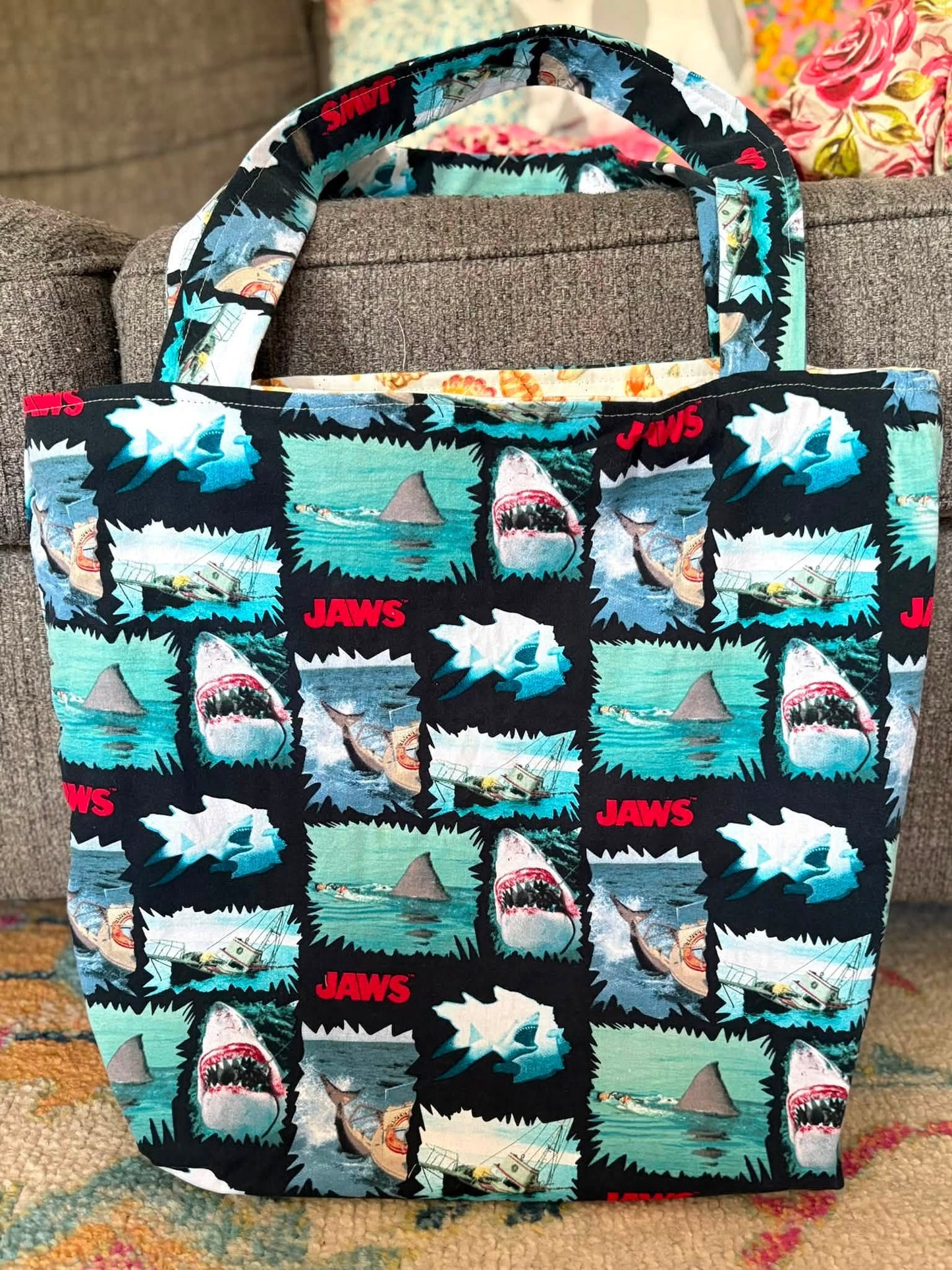 Jaws tote bag