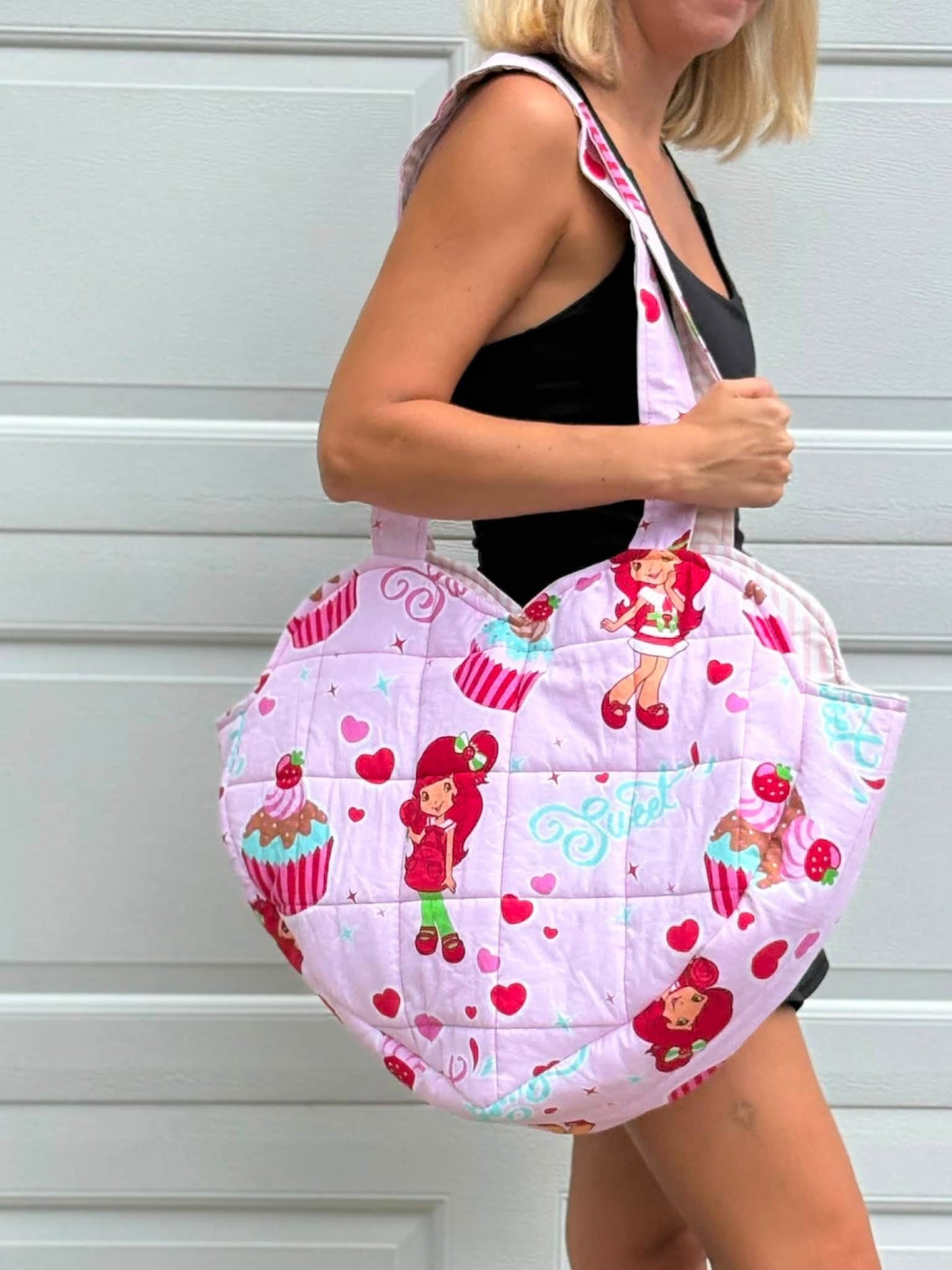 XL strawberry shortcake heart bag