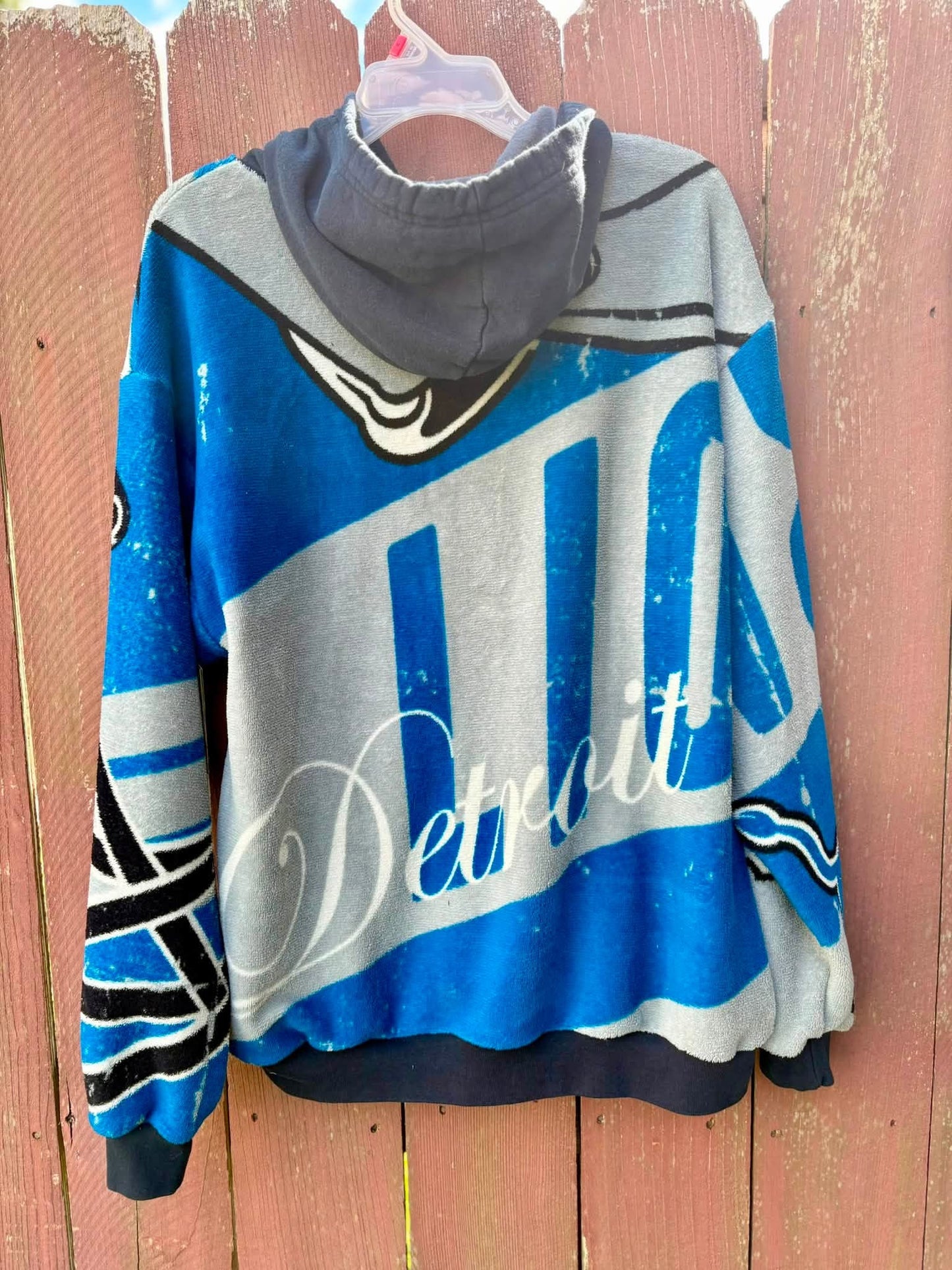 Detroit Lions blanket hoodie lg